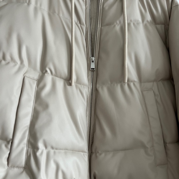 Zara Puffer Jacket - Picture 3 of 5